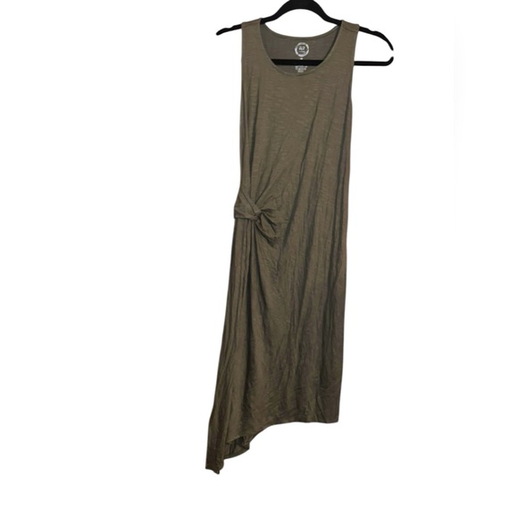 NWOT dress with twist side size XS - Picture 1 of 6